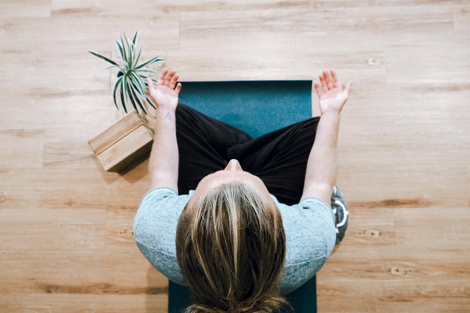 Woman practicing mindfullness